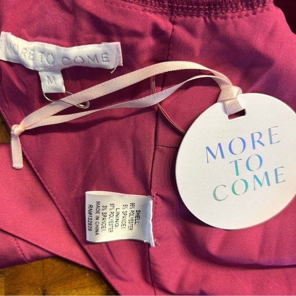 *NWT* More To Come Kaela Open Back Top in Burgundy, Size Medium, Blouse - Picture 7 of 9